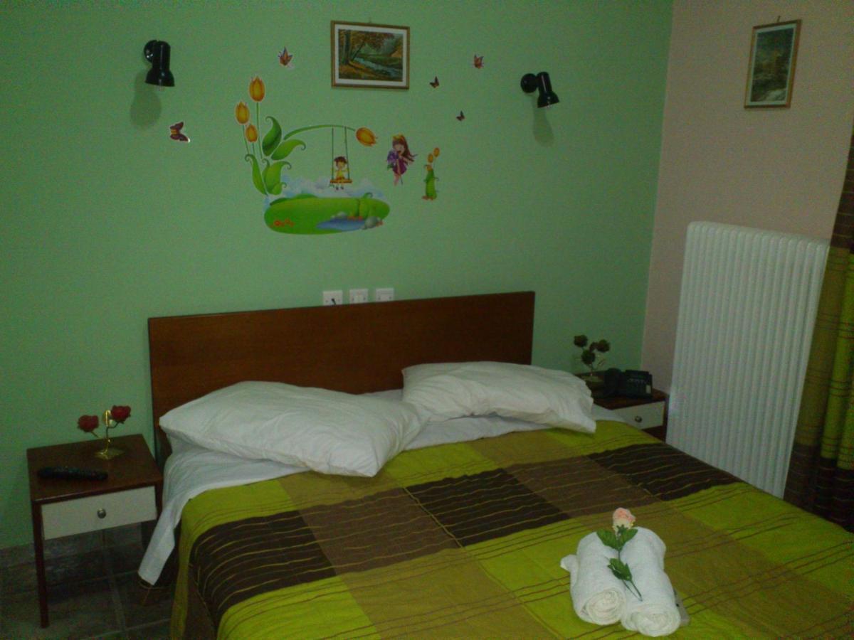 Pame Pantheos Hotel Kamena Vourla Exterior photo